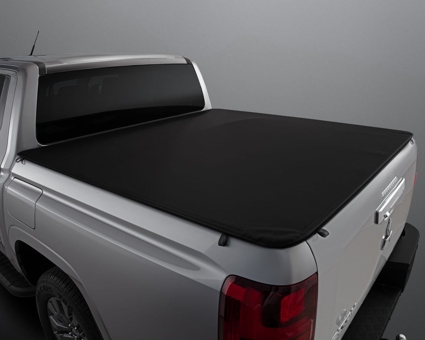 Mitsubishi Soft Tonneau Cover without Sports Bar MZ350795